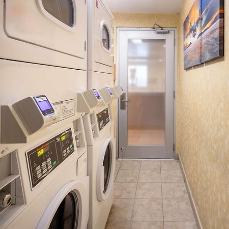 Hilton Garden Inn Queens/Jfk Нью-Йорк Экстерьер фото