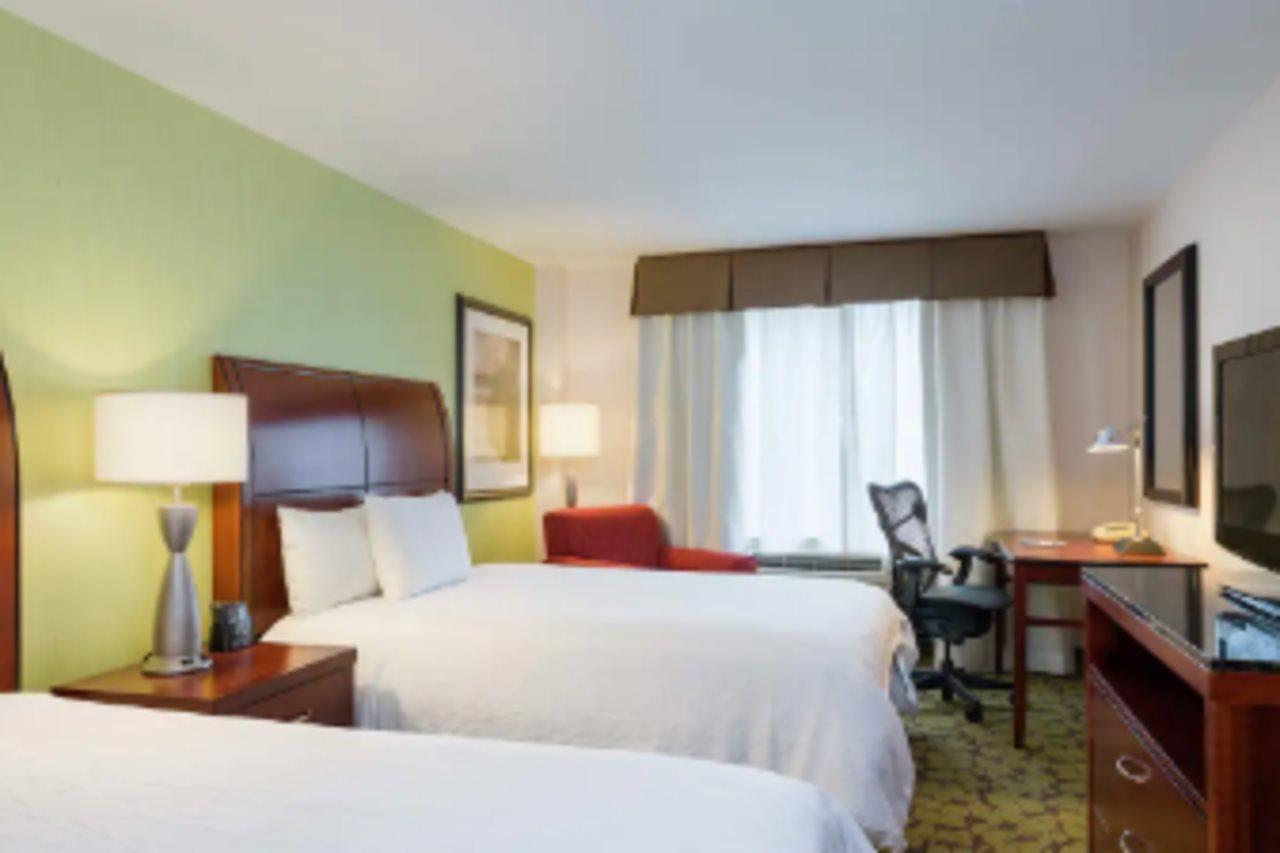 Hilton Garden Inn Queens/Jfk Нью-Йорк Экстерьер фото