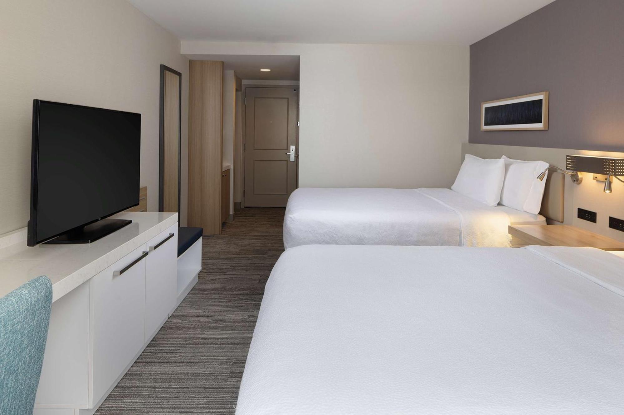 Hilton Garden Inn Queens/Jfk Нью-Йорк Экстерьер фото