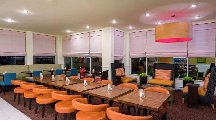 Hilton Garden Inn Queens/Jfk Нью-Йорк Экстерьер фото